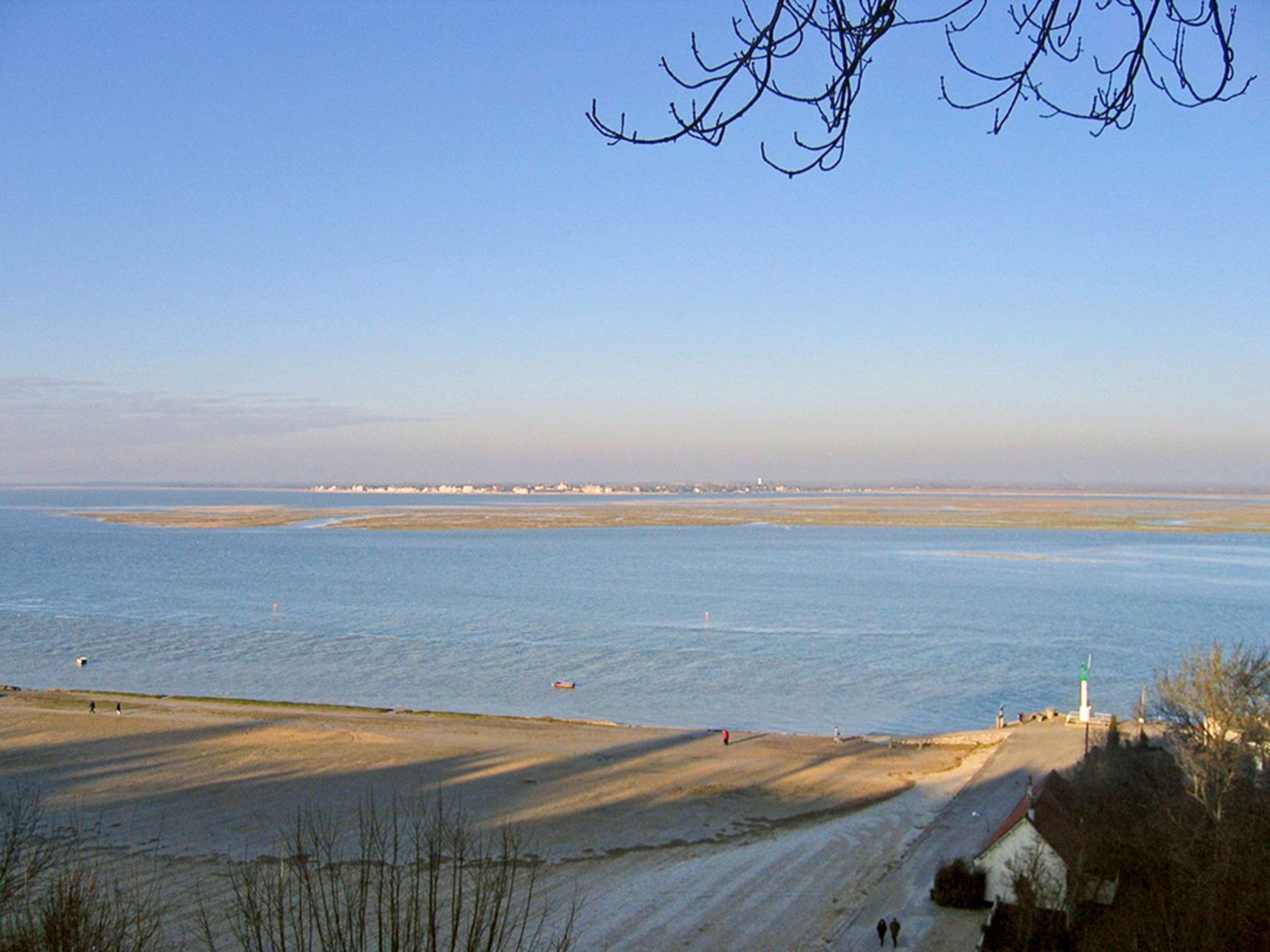 Mercure Abbeville Centre - Porte De La Baie De Somme エクステリア 写真