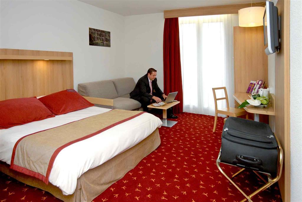 Mercure Abbeville Centre - Porte De La Baie De Somme エクステリア 写真