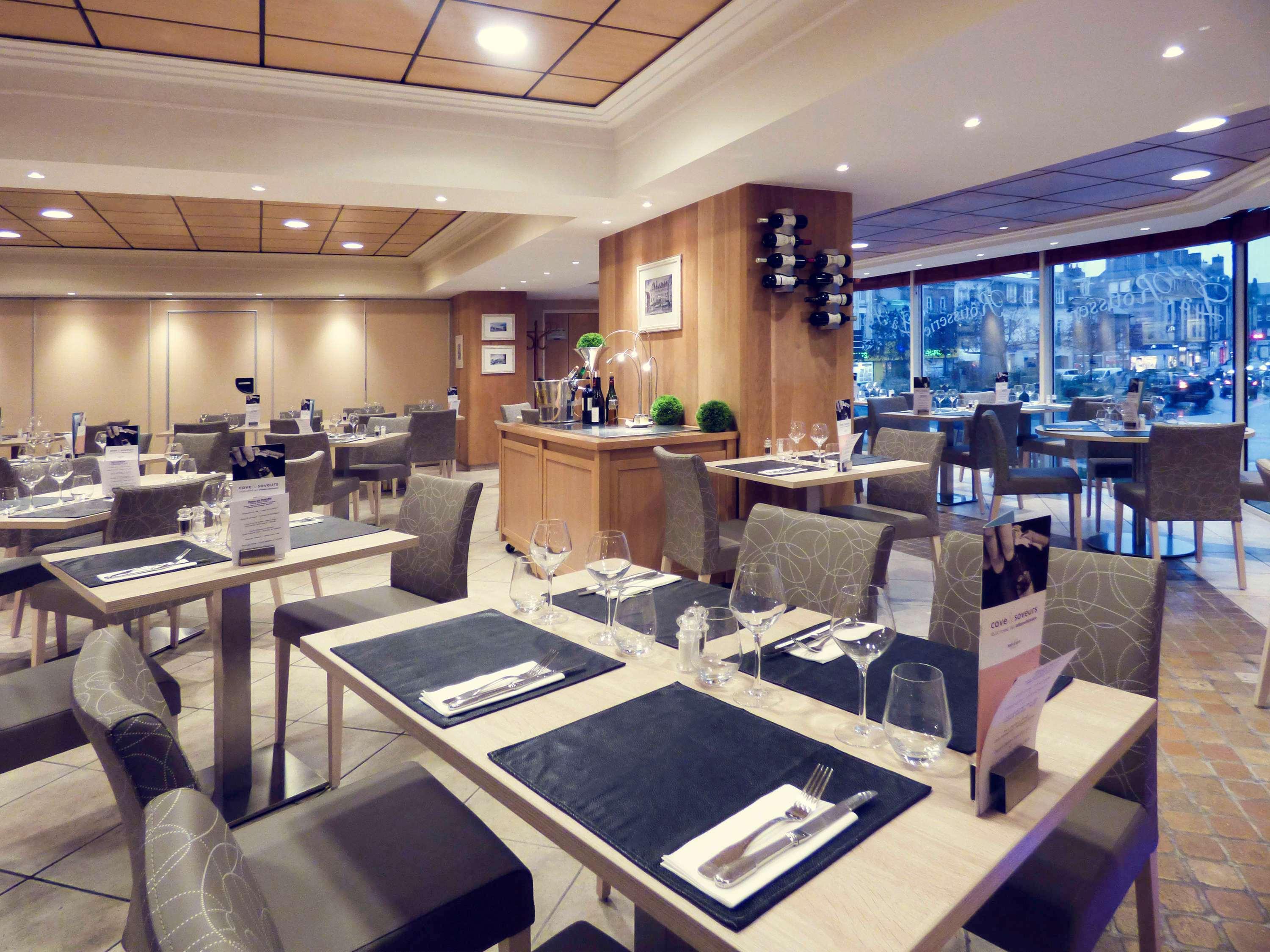 Mercure Abbeville Centre - Porte De La Baie De Somme エクステリア 写真