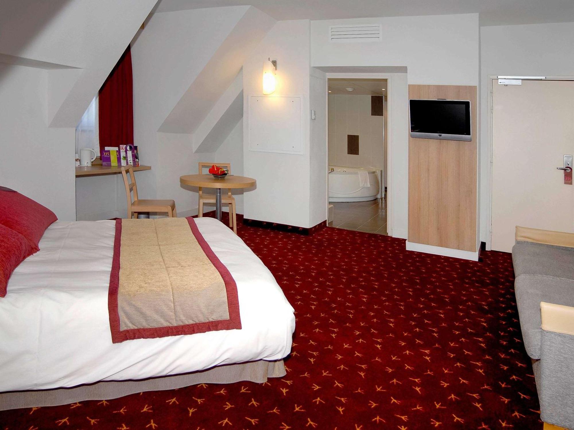 Mercure Abbeville Centre - Porte De La Baie De Somme エクステリア 写真