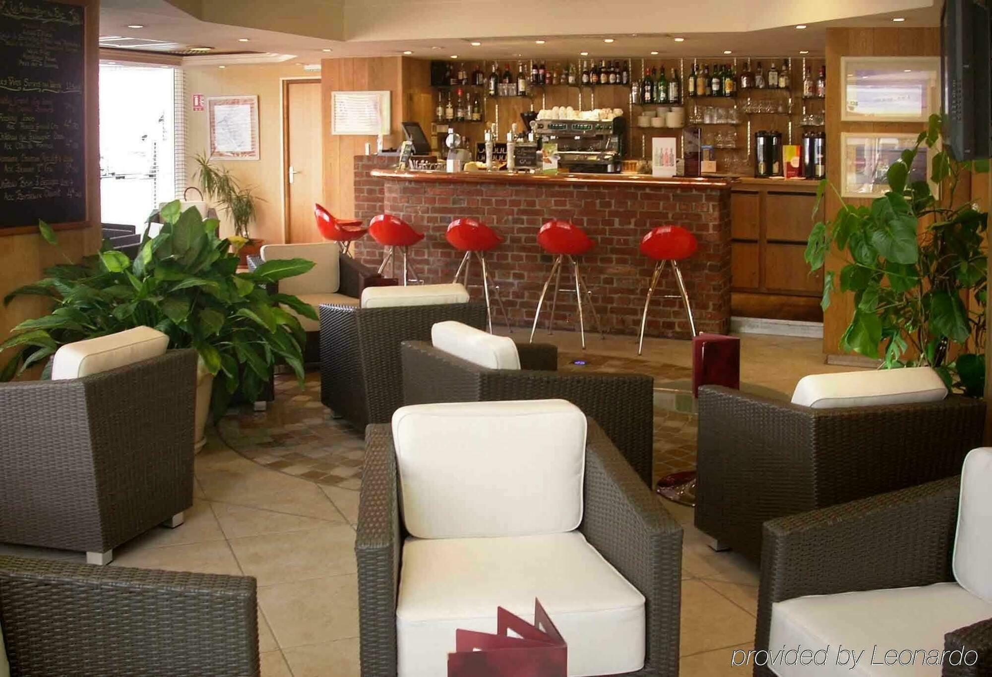 Mercure Abbeville Centre - Porte De La Baie De Somme エクステリア 写真